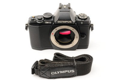 Olympus OM-D E-M5 Black Mirrorless Digital Camera Body [Excellent] #449