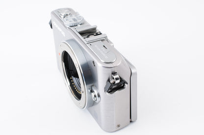 [MINT] Olympus PEN Lite E-PL3 Silver Digital Camera w/ 14-42mm Lens & Flash #296