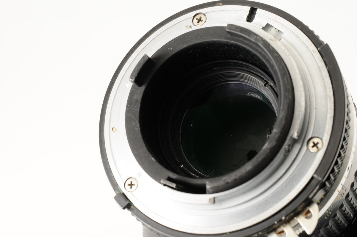 [Excellent] Nikon Ai-S Nikkor 135mm f/2.8 MF Telephoto Lens from Japan #215