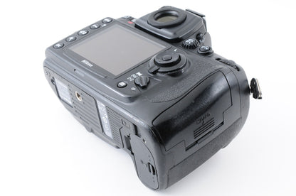 [Excellent 19,093 shots] Nikon D700 12.1MP Digital SLR Camera from Japan #303