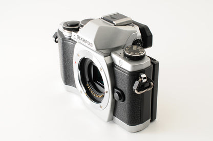 [Near MINT] Olympus OM-D E-M10 Mirrorless Camera Body 1206 Shutter Count #229